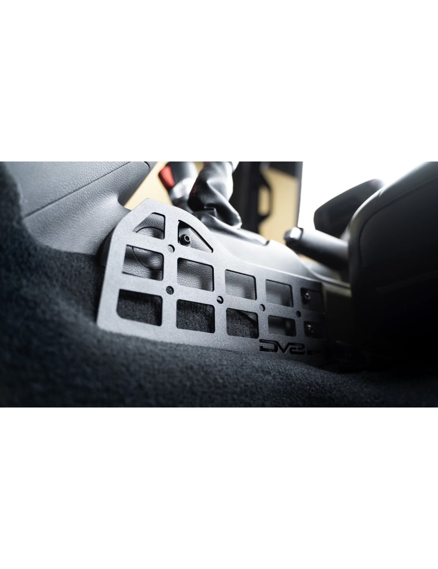 Panele molle przy konsoli zmiany biegów Jeep Wrangler JL