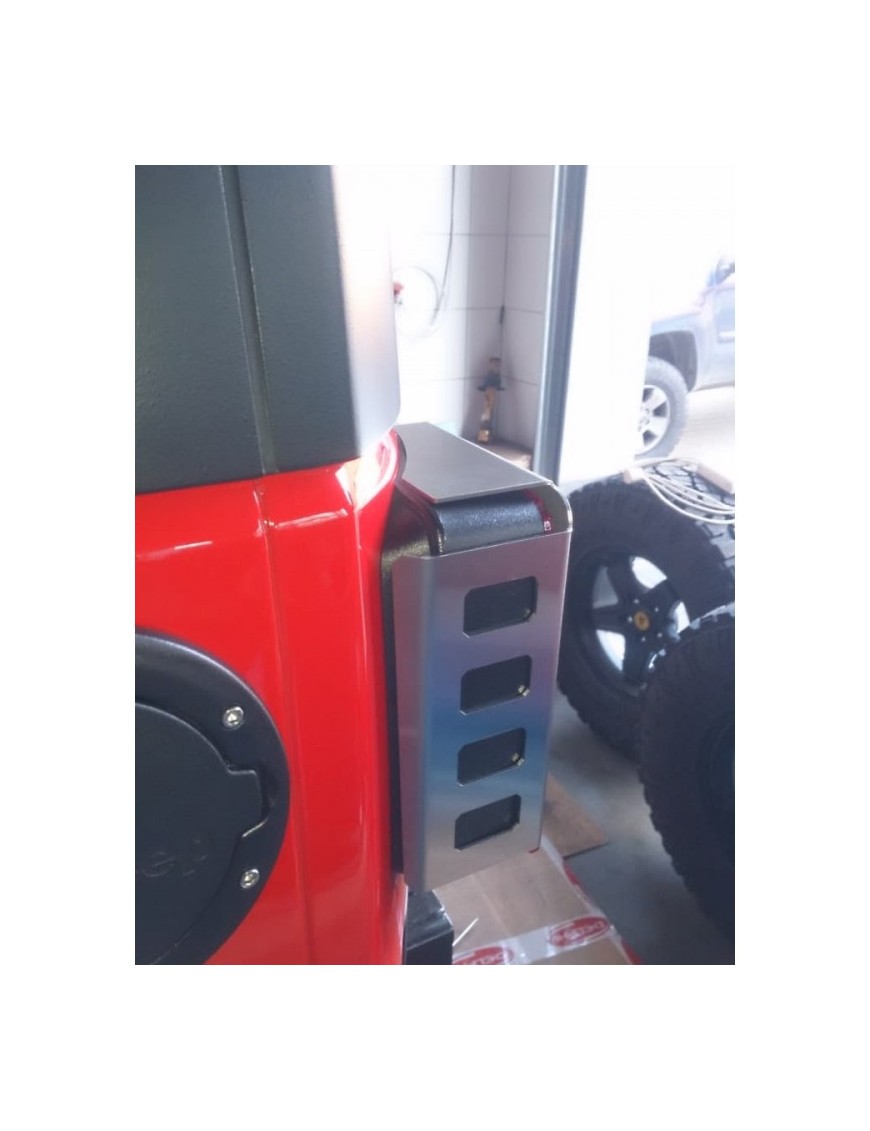 Osłony lamp tylnych STANDARD Jeep Wrangler JK 2007-2018 stal nierdzewna