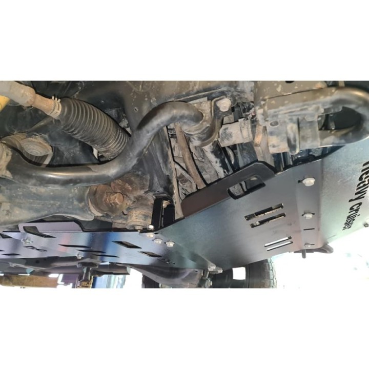 Osłona chłodnic , silnika i przedniego zderzaka Toyota Sequoia 2007-2014