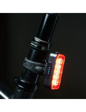 OSRAM LEDsBIKE COMPACT REAR – tylna lampka rowerowa LED z funkcją hamowania