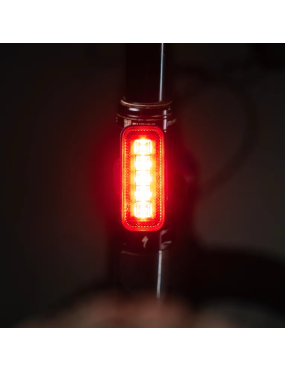 OSRAM LEDsBIKE X REAR – tylna lampka rowerowa LED z czujnikiem hamowania, USB-C, IP54