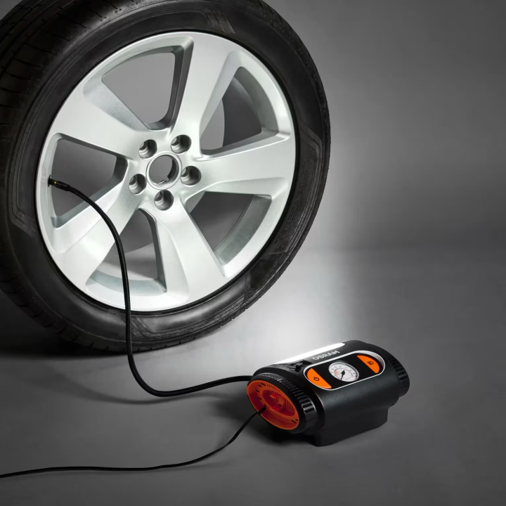 OSRAM TYREinflate 2110 OTI2110 – kompresor do opon 12 V z manometrem analogowym - ujęcie 11