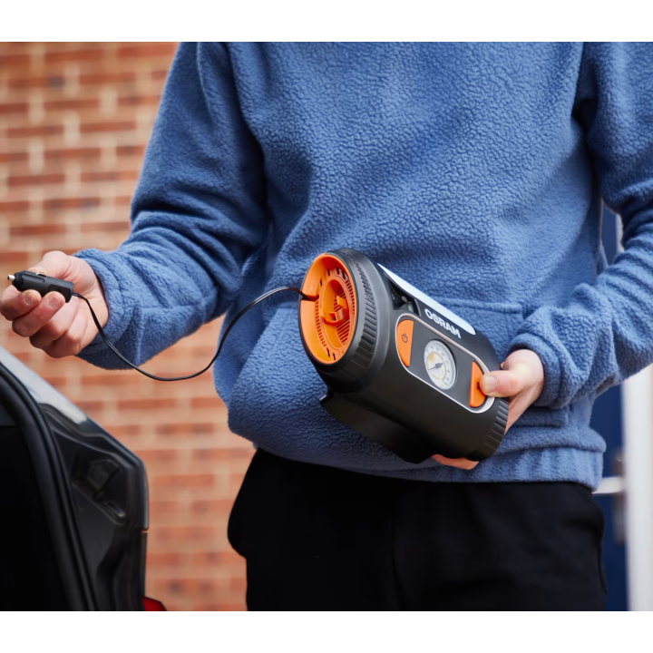 OSRAM TYREinflate 2110 OTI2110 – kompresor do opon 12 V z manometrem analogowym - ujęcie 13