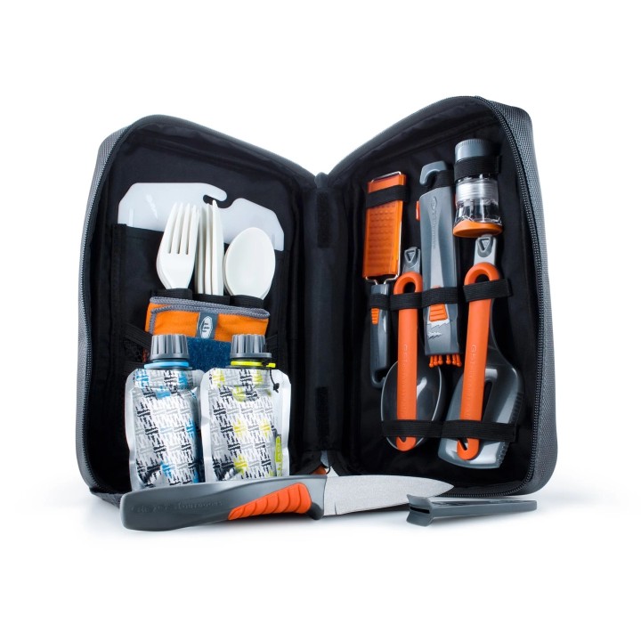 GSI Outdoors Destination Kitchen Set 24 – 24-elementowy zestaw kuchenny dla 4 osób