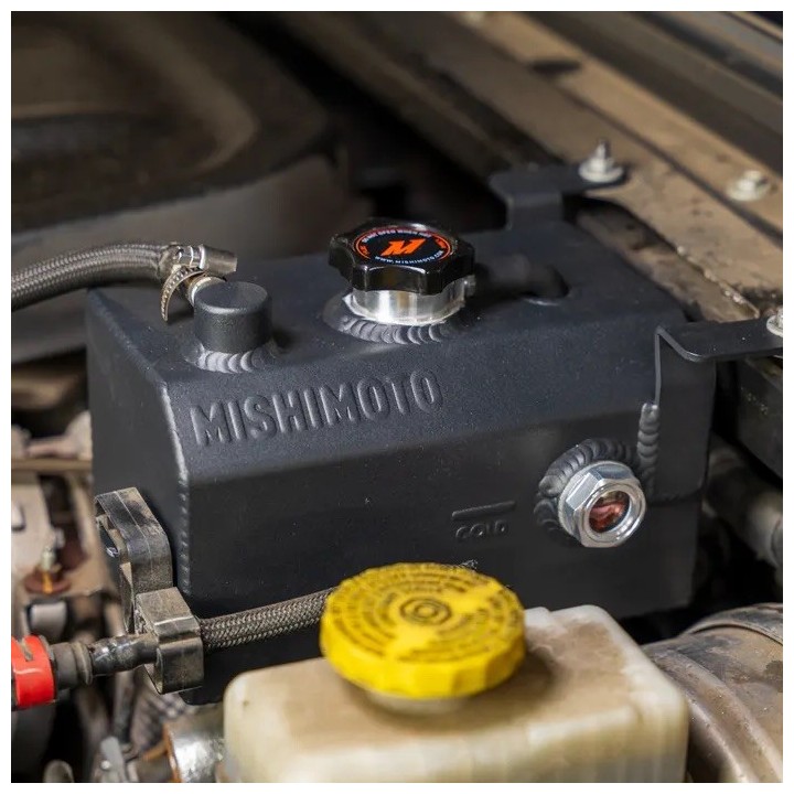 Aluminiowy zbiornik wyrównawczy Mishimoto Wrangler JL - ujęcie 4