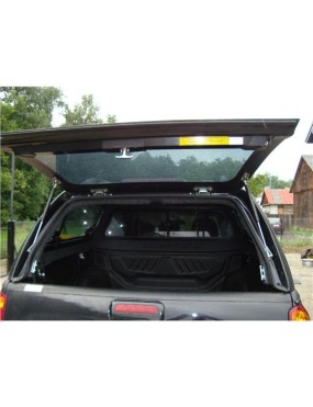 Zabudowa skrzyni ładunkowej Ironman 4x4 ABS z oknami uchylnymi — Mitsubishi L200 od 2006