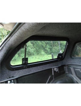 Zabudowa skrzyni ładunkowej Ironman 4x4 ABS z oknami uchylnymi — Mitsubishi L200 od 2006