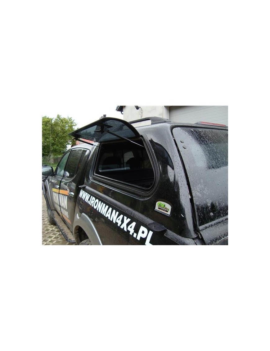 Zabudowa skrzyni ładunkowej Ironman 4x4 ABS z oknami uchylnymi — Mitsubishi L200 od 2006