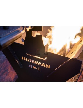 Zestaw ogniskowy Ironman 4x4: palenisko Portable Fire Pit i rożen elektryczny