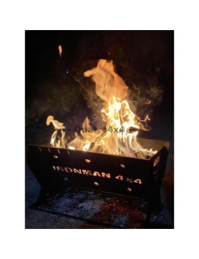 Zestaw ogniskowy Ironman 4x4: palenisko Portable Fire Pit i rożen elektryczny