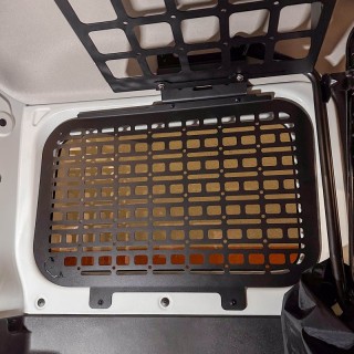 Panel Wewnętrzny MOLLE - Jimny IV (JB74, 2018+) - Strona: Prawa Bison Gear - ujęcie 2