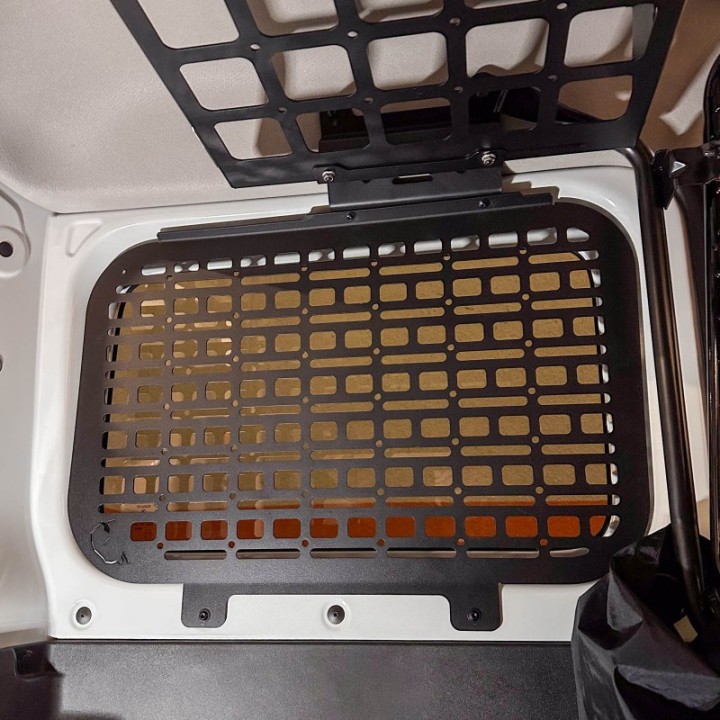 Panel Wewnętrzny MOLLE - Jimny IV (JB74, 2018+) - Strona: Prawa Bison Gear - ujęcie 2