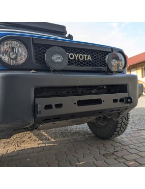 Zderzak pod Wyciągarkę - FJ Cruiser