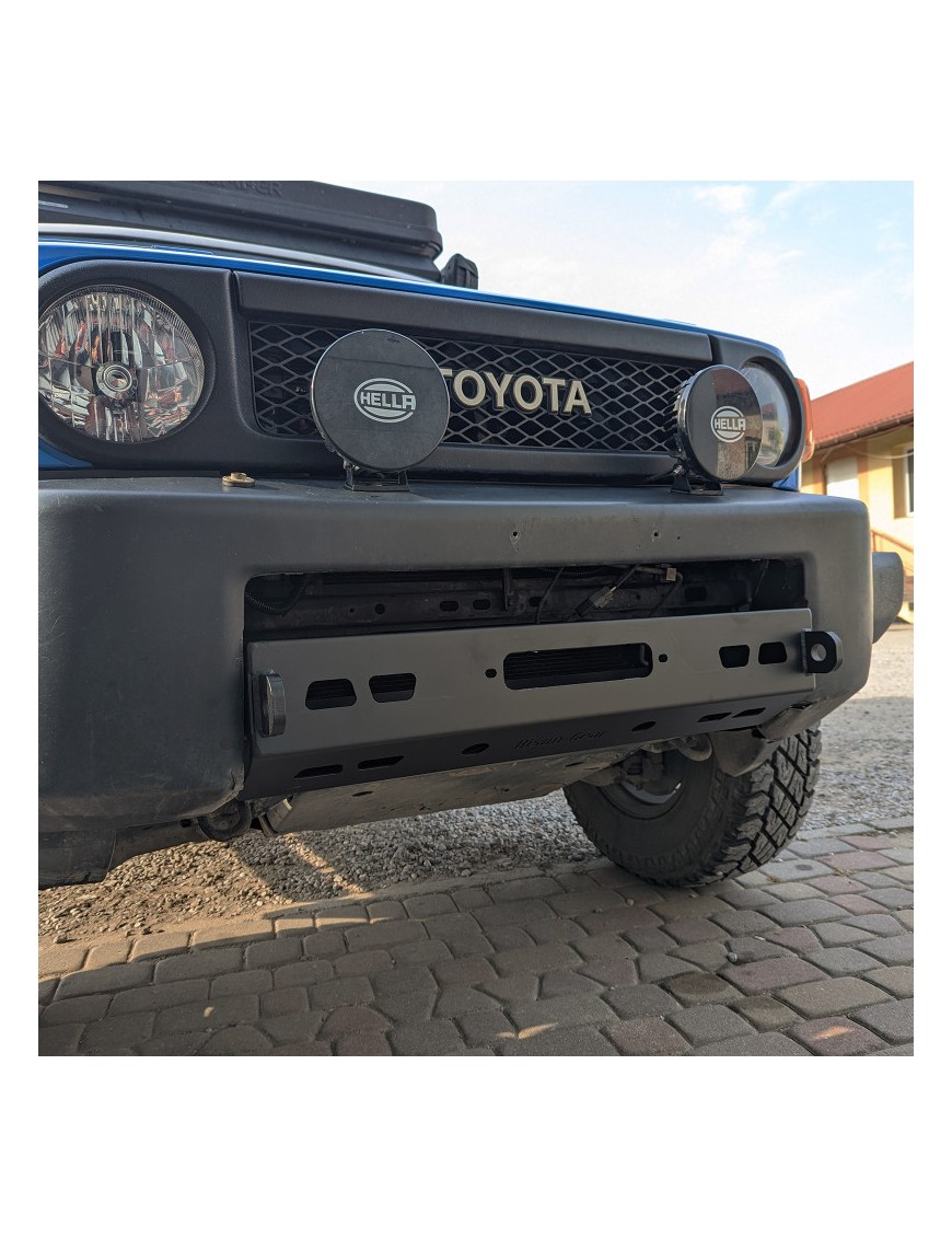 Zderzak pod Wyciągarkę - FJ Cruiser