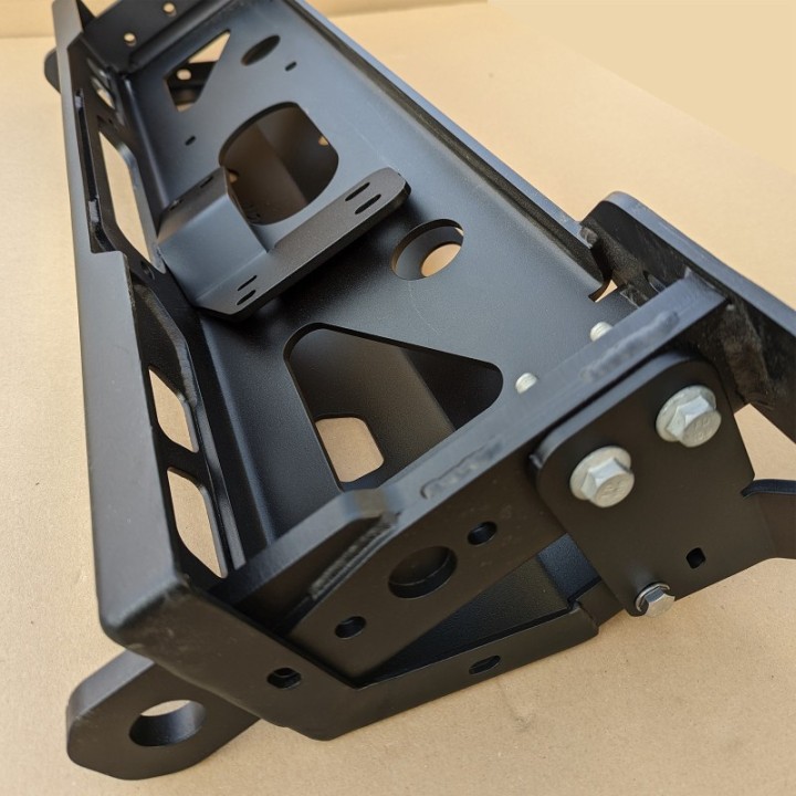 Zderzak pod Wyciągarkę - FJ Cruiser Bison Gear - ujęcie 4