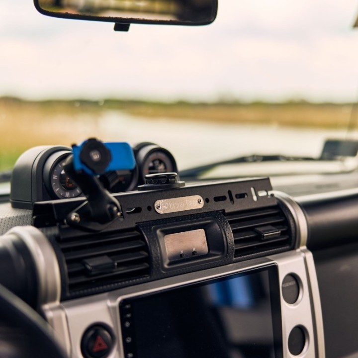 Mocowanie Akcesoriów na Deskę (bez USB) - FJ Cruiser Bison Gear - ujęcie 5