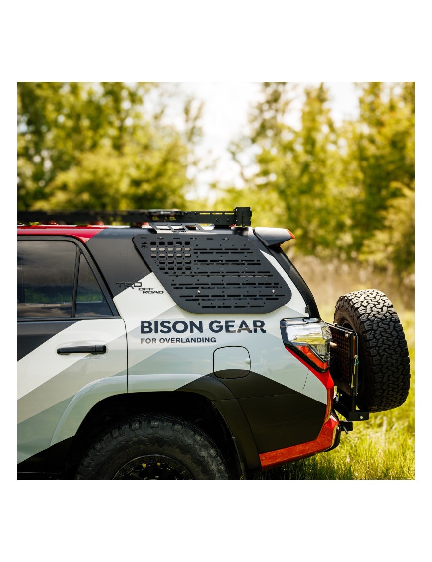 Zewnętrzny panel MOLLE Bison Gear - Toyota 4Runner 5. gen. - Strona: Prawa, Relingi fabryczne