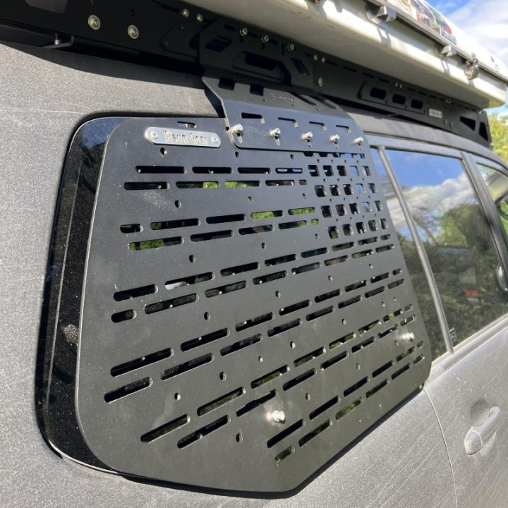 Panel Zewnętrzny MOLLE - LC120/GX470 - Strona: Prawa Bison Gear - ujęcie 27