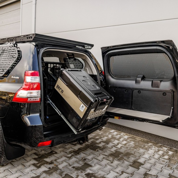 Boks cargo Bison Gear z wysuwaną szufladą na lodówkę z przechyłem - 750 x 530 x 560 mm - ujęcie 10