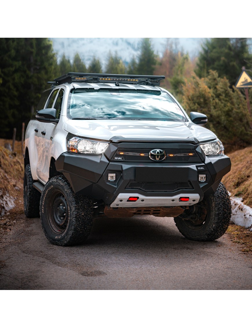 Zderzak przedni aluminiowy Rival bez LED — Toyota Hilux 2020-2022