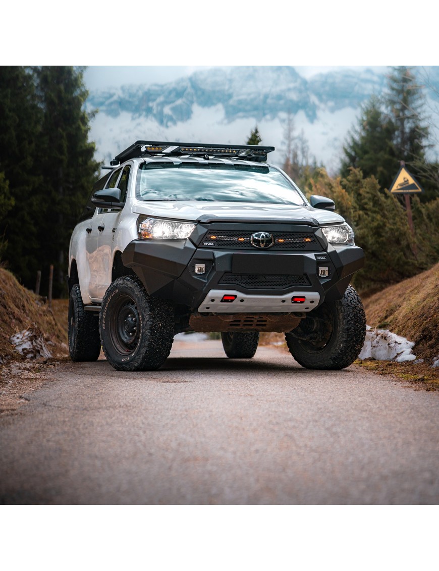 Zderzak przedni aluminiowy Rival bez LED — Toyota Hilux 2020-2022