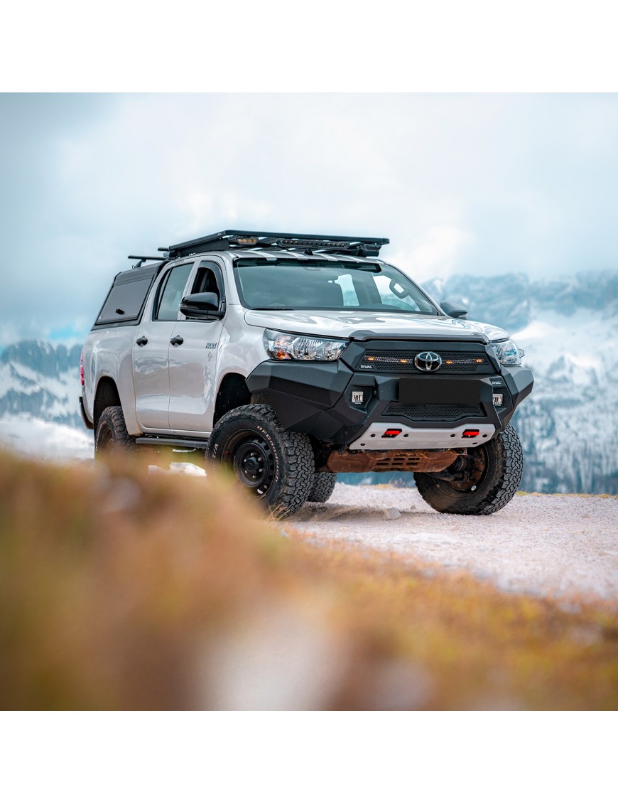 Zderzak przedni aluminiowy Rival bez LED — Toyota Hilux 2020-2022