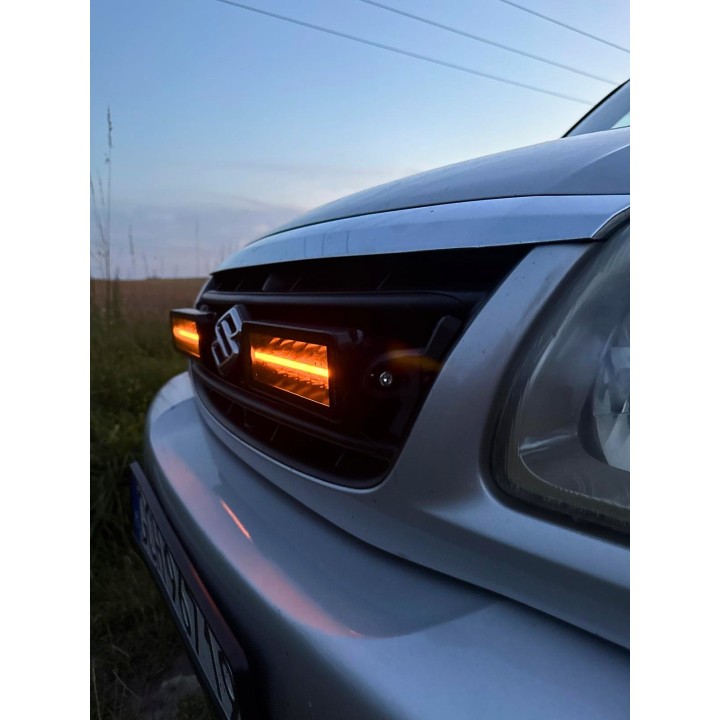 Mocowania lamp LED w atrapę ORAX Systems — Suzuki Grand Vitara I 1998-2005 (pod Kramp LA10811) - ujęcie 5