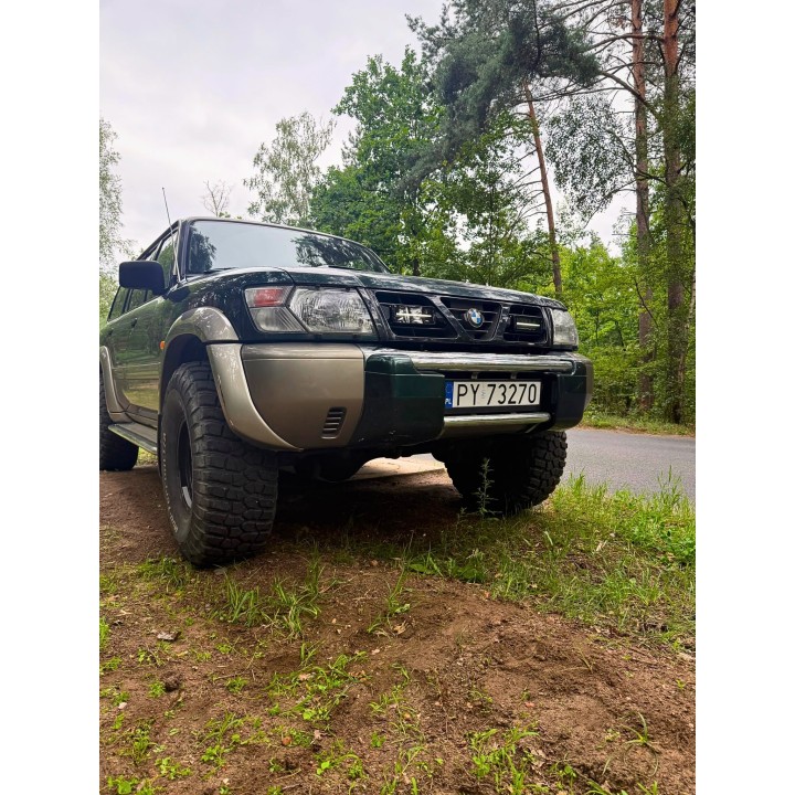 Zestaw 2 lamp LED Kramp z mocowaniami ORAX Systems w atrapę — Nissan Patrol Y61 - ujęcie 4