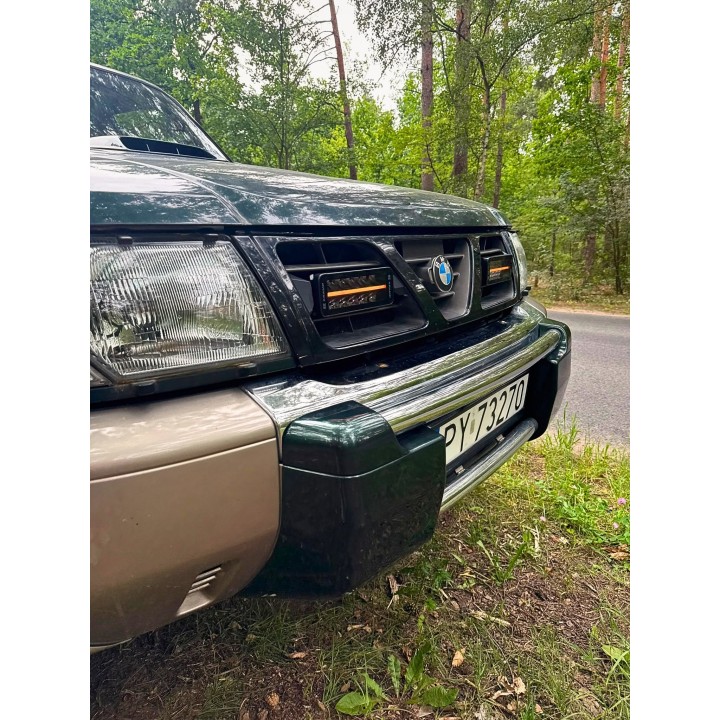 Zestaw 2 lamp LED Kramp z mocowaniami ORAX Systems w atrapę — Nissan Patrol Y61 - ujęcie 5