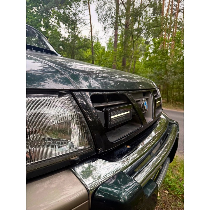 Mocowania lamp LED w atrapę ORAX Systems — Nissan Patrol Y61 (pod Kramp LA10811) - ujęcie 6