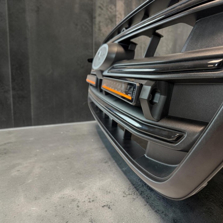 Mocowania lamp LED w atrapę ORAX Systems — Ford Transit V363 po liftingu od 2019 (pod OSRAM MX250-CB) - ujęcie 5