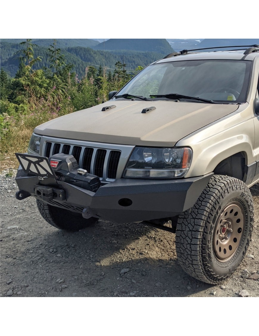 Cascadia 4x4 Flipster V3 CHF101 — uchylny uchwyt tablicy rejestracyjnej przed wyciągarką
