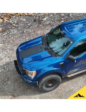 Cascadia 4x4 VSS System™ 2.0 CHF154 — panel solarny na maskę Ford F-150 2021–2026 i Super Duty 2017–2026