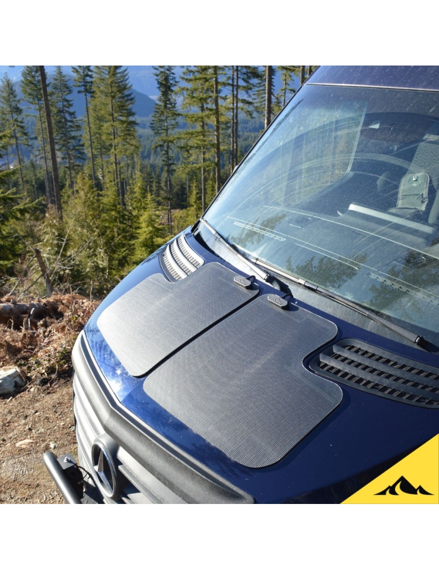 Cascadia 4x4 VSS System™ 2.0 CHF152 — panel solarny 86 W na maskę Mercedes Sprinter VS30 2019–2025