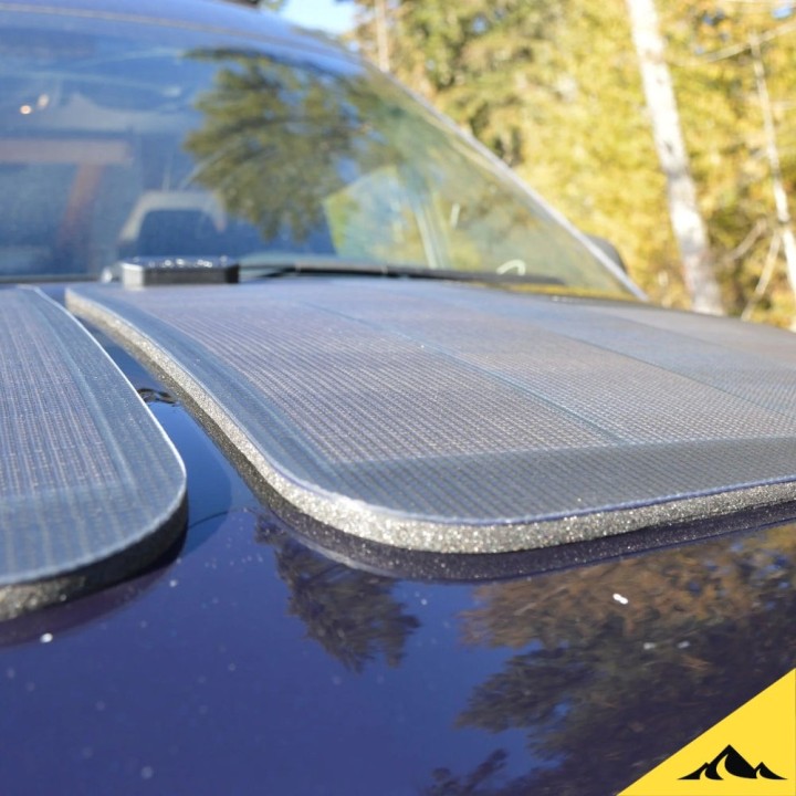 Cascadia 4x4 VSS System™ 2.0 CHF152 — panel solarny 86 W na maskę Mercedes Sprinter VS30 2019–2025 - ujęcie 6