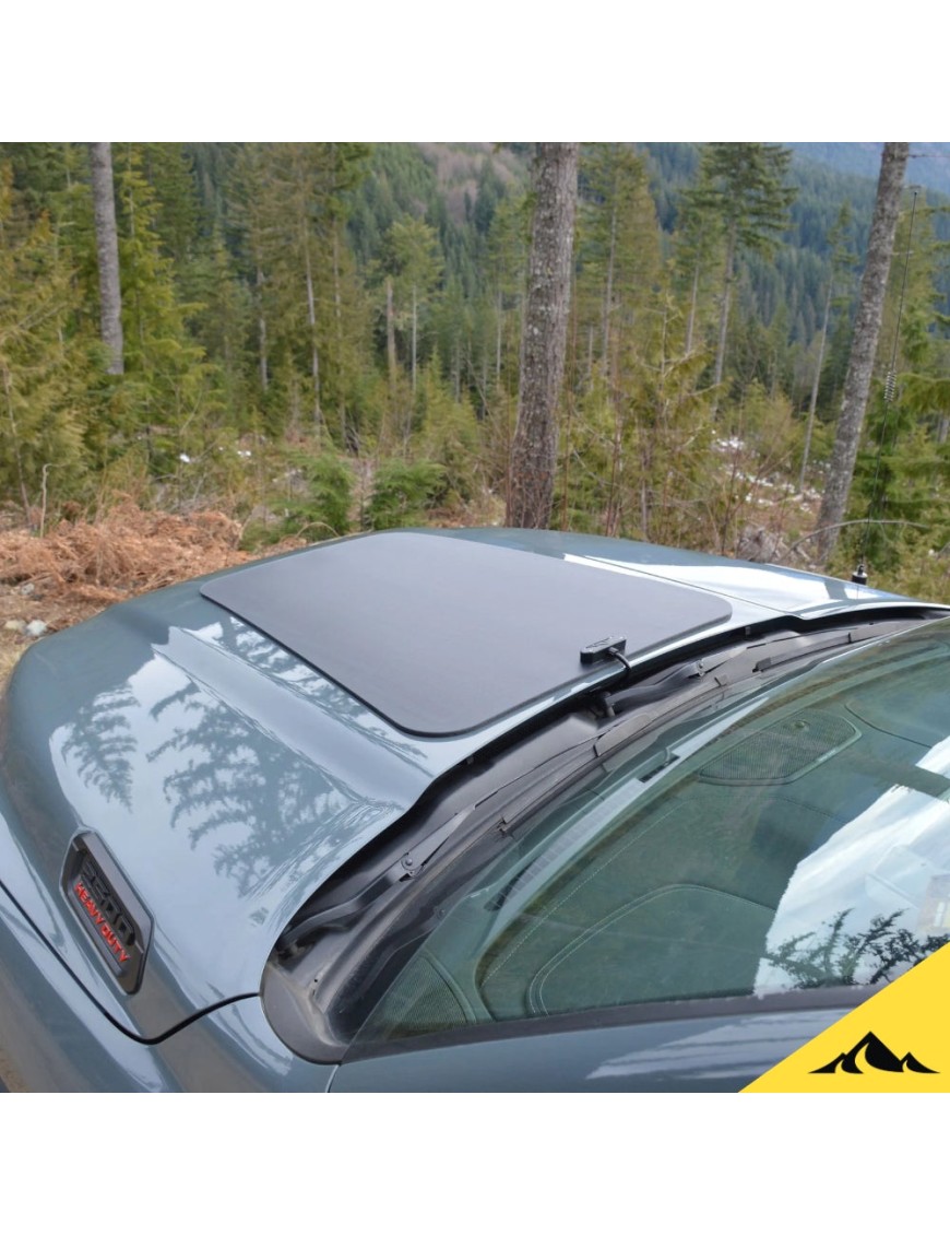 Cascadia 4x4 VSS System™ 2.0 CHF159 — panel solarny 92 W na maskę Ram HD, Ford F-150, Toyota Tacoma, Tundra, Land Cruiser