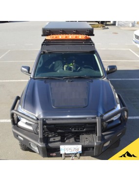 Cascadia 4x4 VSS System™ 2.0 CHF159 — panel solarny 92 W na maskę Ram HD, Ford F-150, Toyota Tacoma, Tundra, Land Cruiser