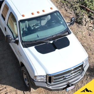 Cascadia 4x4 VSS System™ 2.0 CHF167 — panel solarny na maskę Ford Super Duty 1999–2007