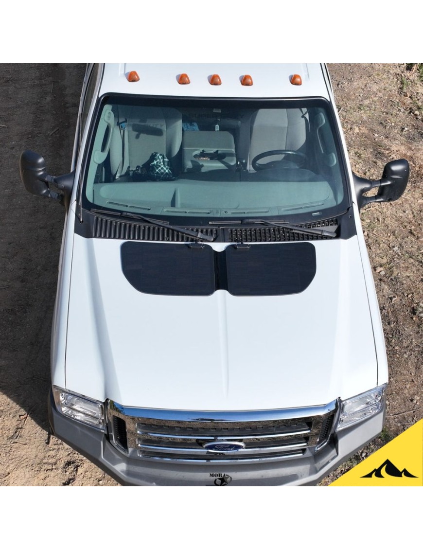 Cascadia 4x4 VSS System™ 2.0 CHF167 — panel solarny na maskę Ford Super Duty 1999–2007
