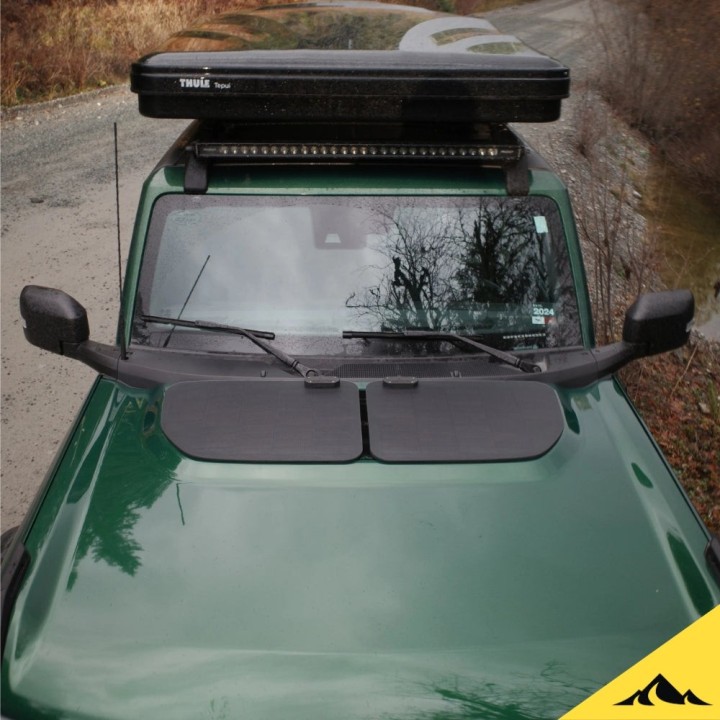 Cascadia 4x4 VSS System™ 2.0 CHF151 — panel solarny 60 W na maskę Ford Bronco 2021–2025 i Econoline - ujęcie 5