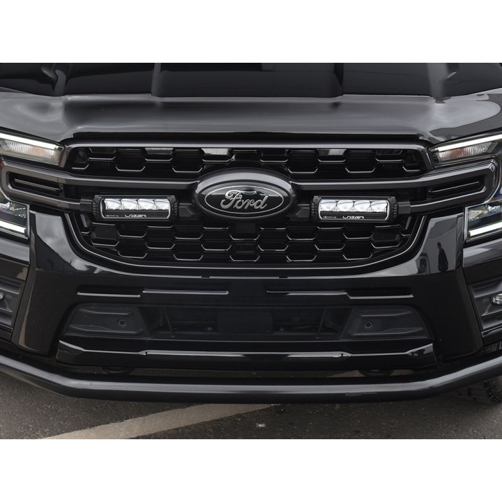 Zestaw dwóch lamp LAZER TRIPLE-R 750 ELITE (Gen2) z systemem montażu w fabrycznym grillu – Ford Ranger Wildtrak (2023 -)