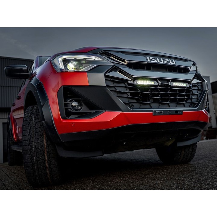 Zestaw lampy LAZER Linear 6 Elite+ z systemem montażu w fabrycznym grillu - Isuzu D-Max (2024 - 2026 -) - ujęcie 6