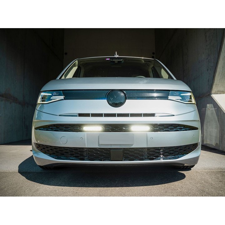 Zestaw dwóch lamp LAZER Linear 6 Elite z systemem montażu w fabrycznym grillu - Volkswagen T7 (2022 -) - ujęcie 4