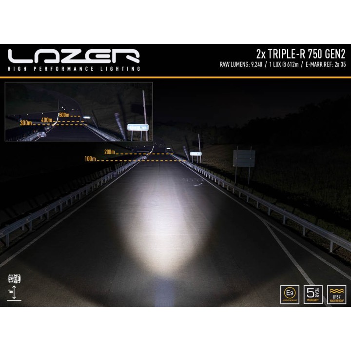 Zestaw dwóch lamp LAZER TRIPLE-R 750 (Gen2) z systemem montażu w fabrycznym grillu - Toyota Hilux GR Sport (2022  - ujęcie 9