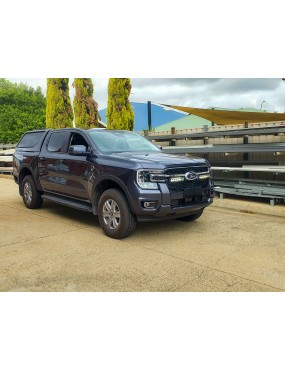 Zestaw dwóch lamp LAZER TRIPLE-R 850 Elite (Gen2) z systemem montażu w fabrycznym grillu – Ford Ranger Wildtrak (2023 -) /