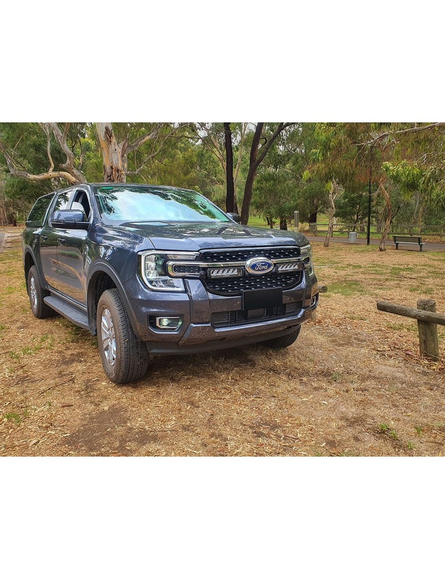 Zestaw dwóch lamp LAZER TRIPLE-R 850 Elite (Gen2) z systemem montażu w fabrycznym grillu – Ford Ranger Wildtrak (2023 -) /