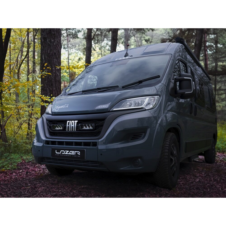 Dedykowany zestaw lamp LAZER TRIPLE-R 750 (Gen2) do montażu w fabrycznym grillu - Fiat Ducato (2022 -)