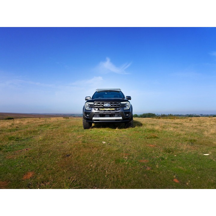 Lampa LAZER TRIPLE-R 1250 Elite+ z systemem do montażu w fabrycznym grillu - Ford Ranger Wildtrak (2023 -)