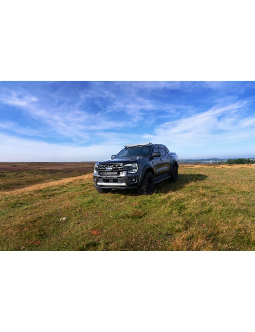 Lampa LAZER TRIPLE-R 1250 Elite+ z systemem do montażu w fabrycznym grillu - Ford Ranger Wildtrak (2023 -)