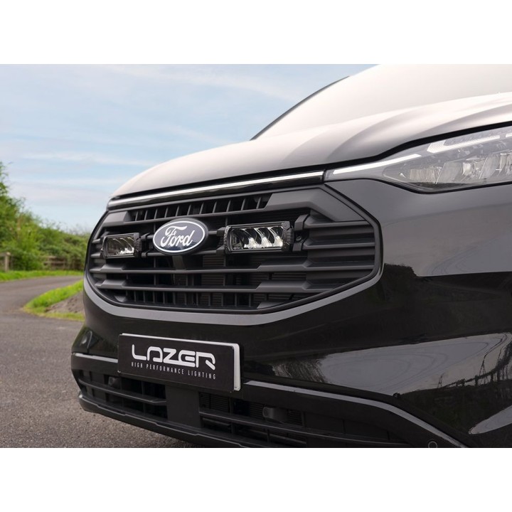 Zestaw dwóch lamp LAZER TRIPLE-R 750 (Gen2) z systemem montażu w fabrycznym grillu - Ford Transit Custom (2024 -) - ujęcie 4